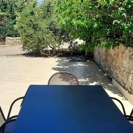 Nyaraló Stone House Porat, 100m From Porat Drage
