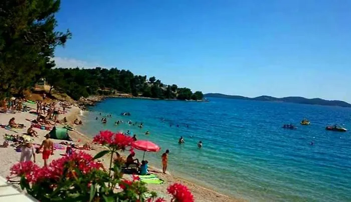 Stone House Porat, 100m From Porat * Drage