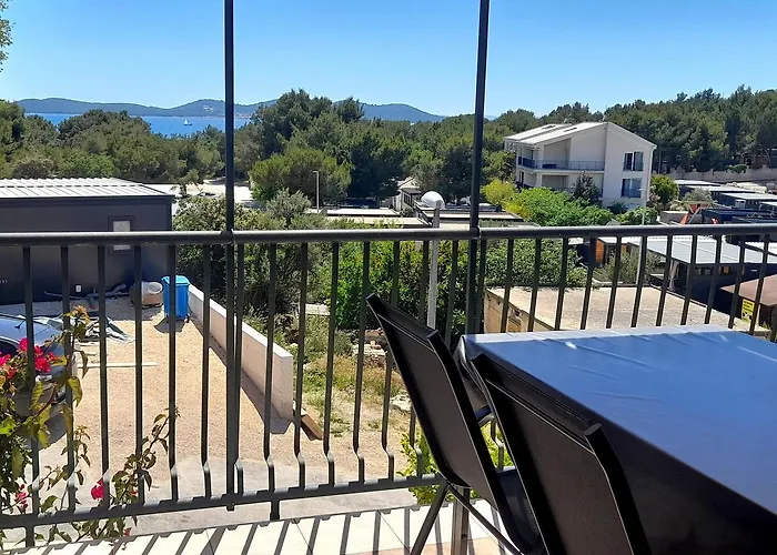 Stone House Porat, 100m From Porat *