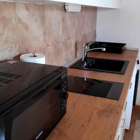 Stone House Porat, 100m From Porat Дом отдыха *