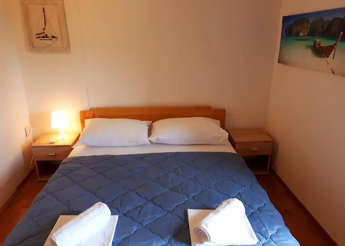 Stone House Porat, 100m From Porat *