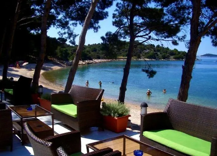 別荘 Stone House Porat, 100m From Porat ドラゲ